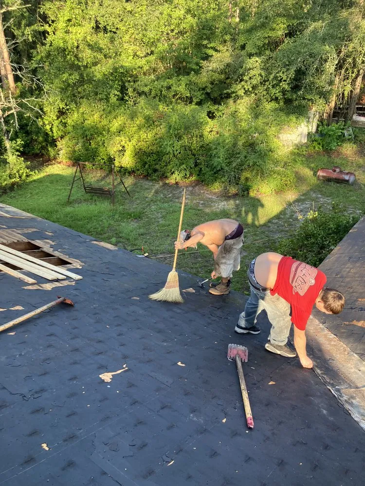 Slide of Danny Smiths Roofing