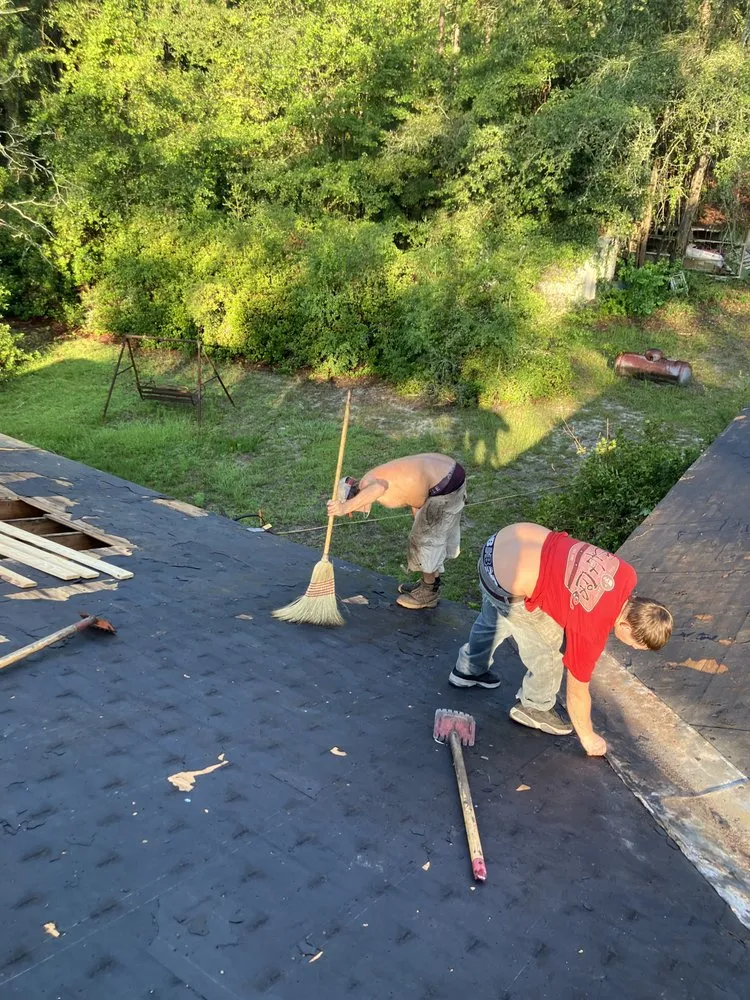 Slide of Danny Smiths Roofing