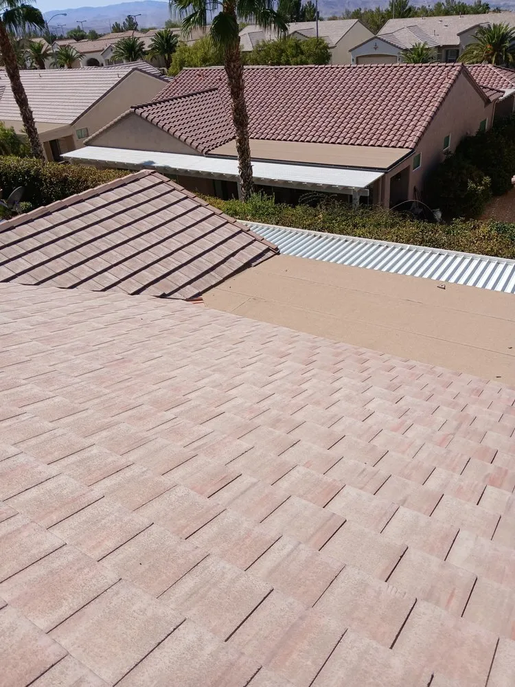 Slide of Danny's Roofing Service