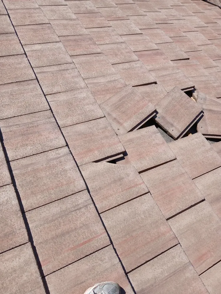 Slide of Danny's Roofing Service