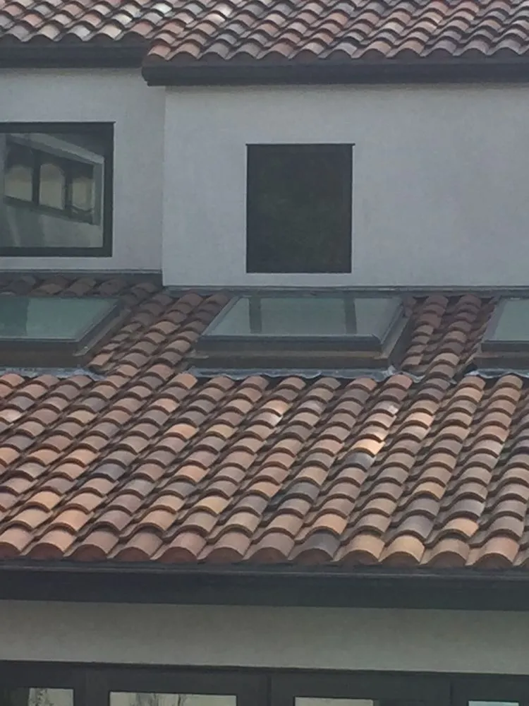 Slide of Darah Roofing