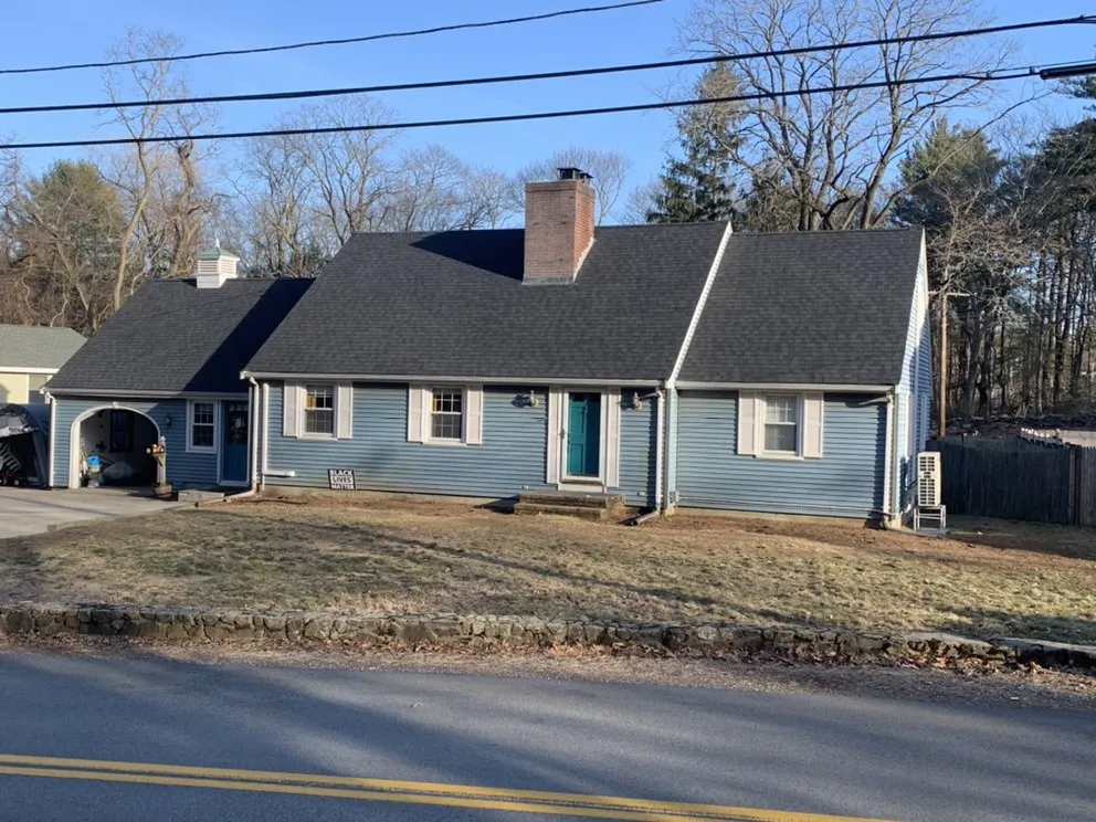 Slide of Dasilva Roofing