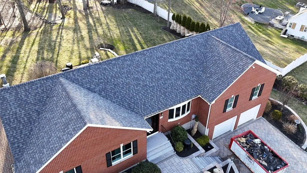 Slide of Dasilva Roofing