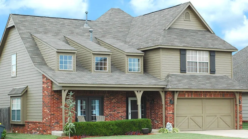 Slide of Daughtrey's American Roofing