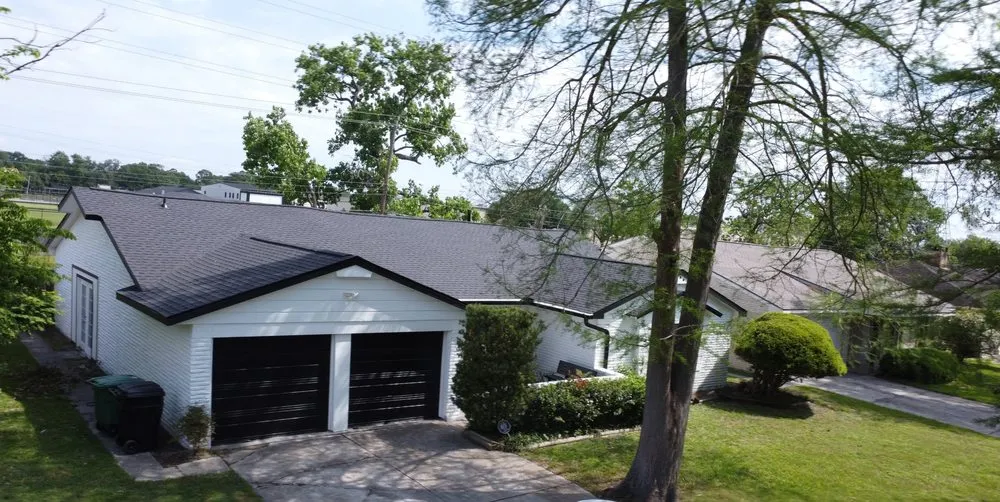 Slide of Dav Roofing & Construction