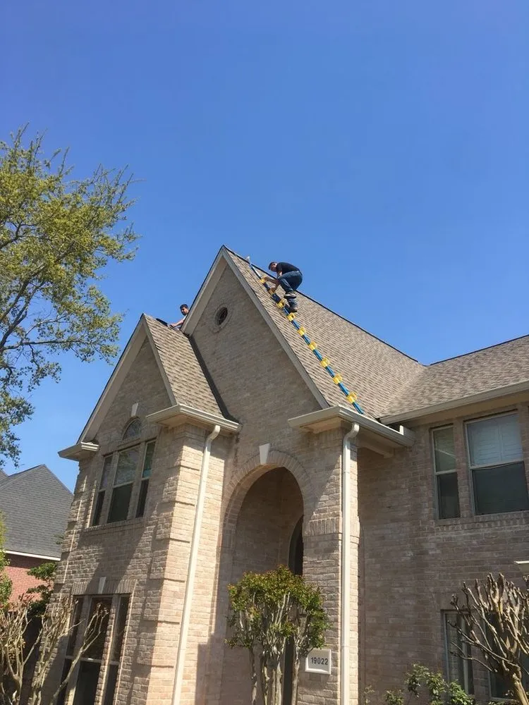 Slide of Dav Roofing & Construction