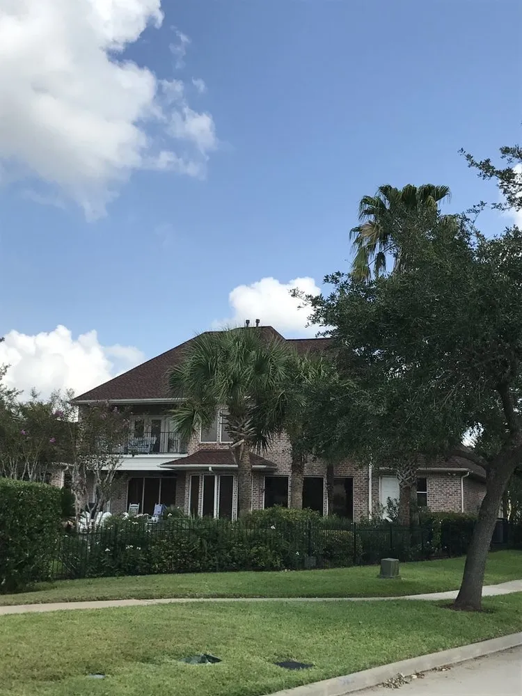 Slide of Dav Roofing & Construction