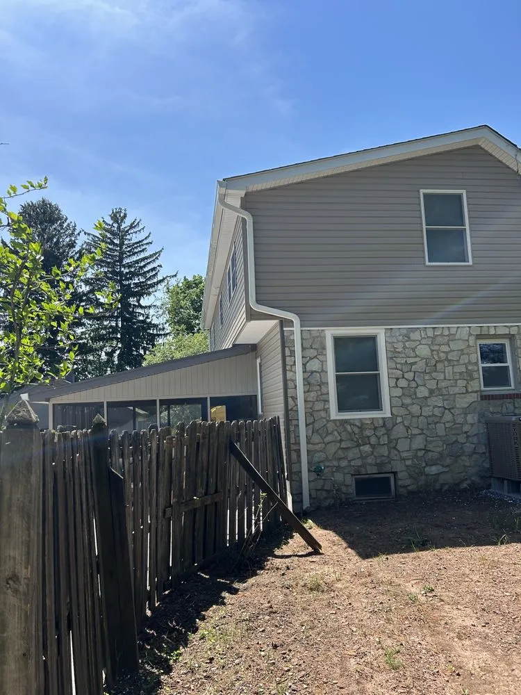 Slide of Dave Construction