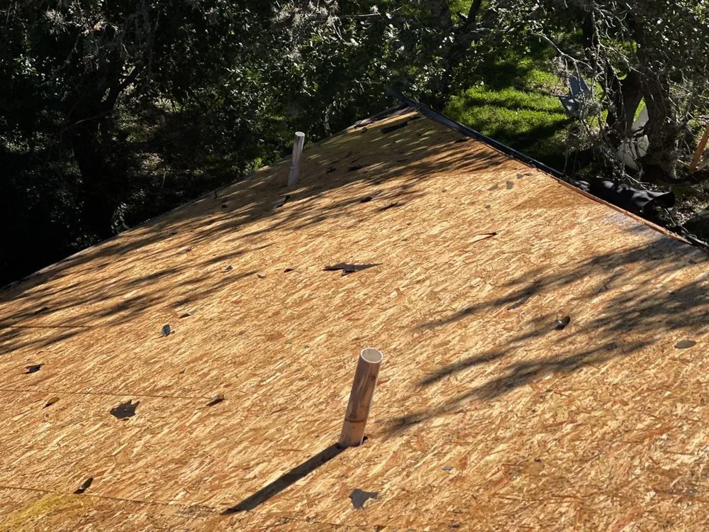 Slide of Daveo’s Roofing