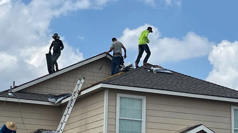 Slide of Daveo’s Roofing