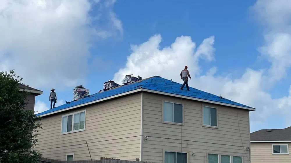 Slide of Daveo’s Roofing