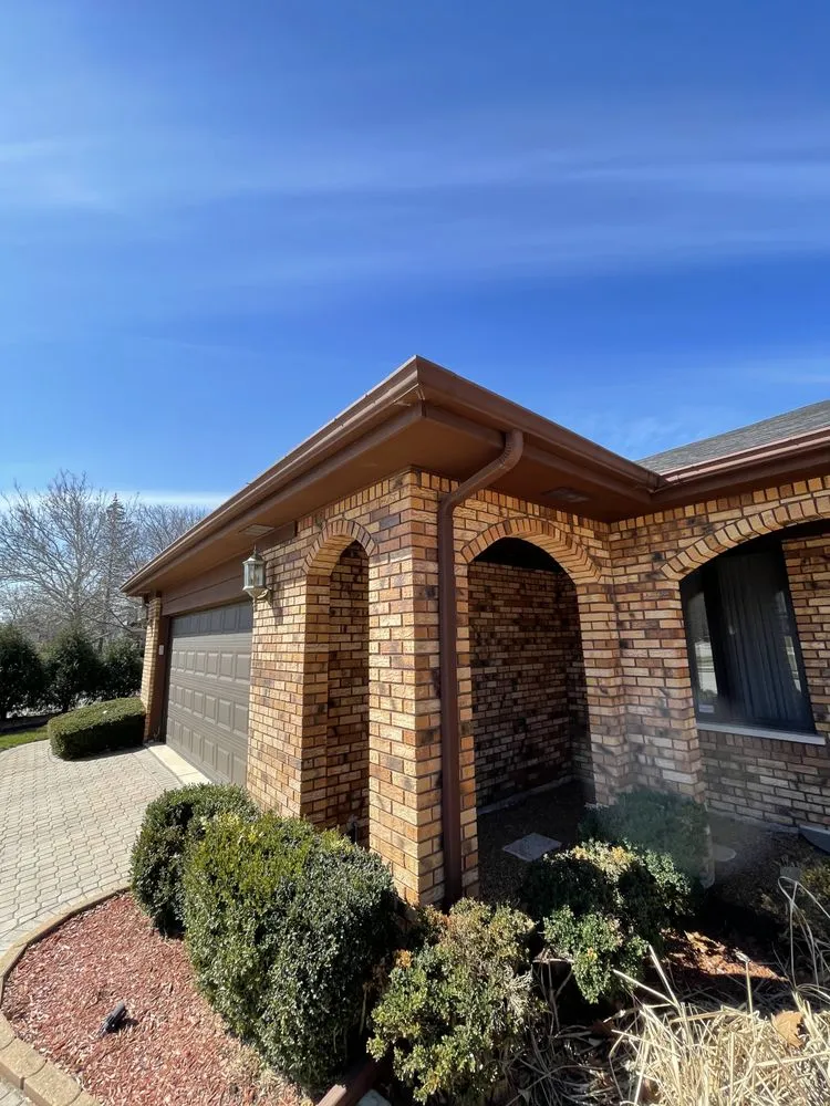 Slide of Dave's Roofing - Tuckpointing - Windows