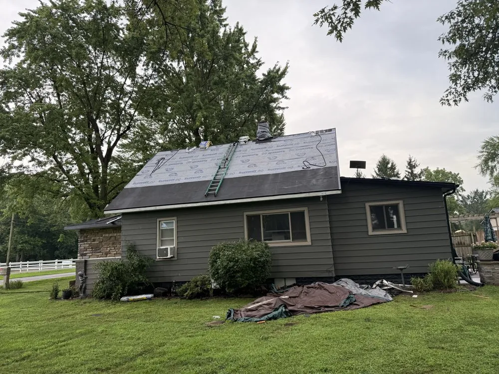 Slide of Daves Roofing & Construction