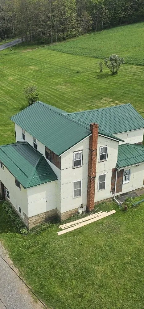 Slide of Daves Seamless Gutters & Contracting