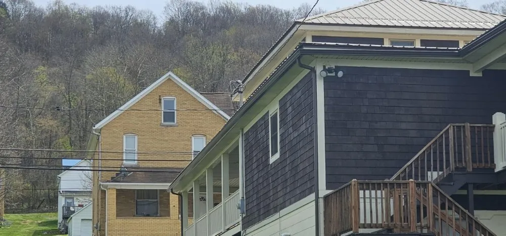 Slide of Daves Seamless Gutters & Contracting