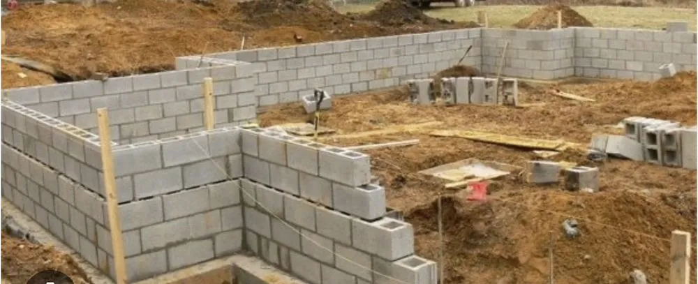 Slide of David Criollo Construction