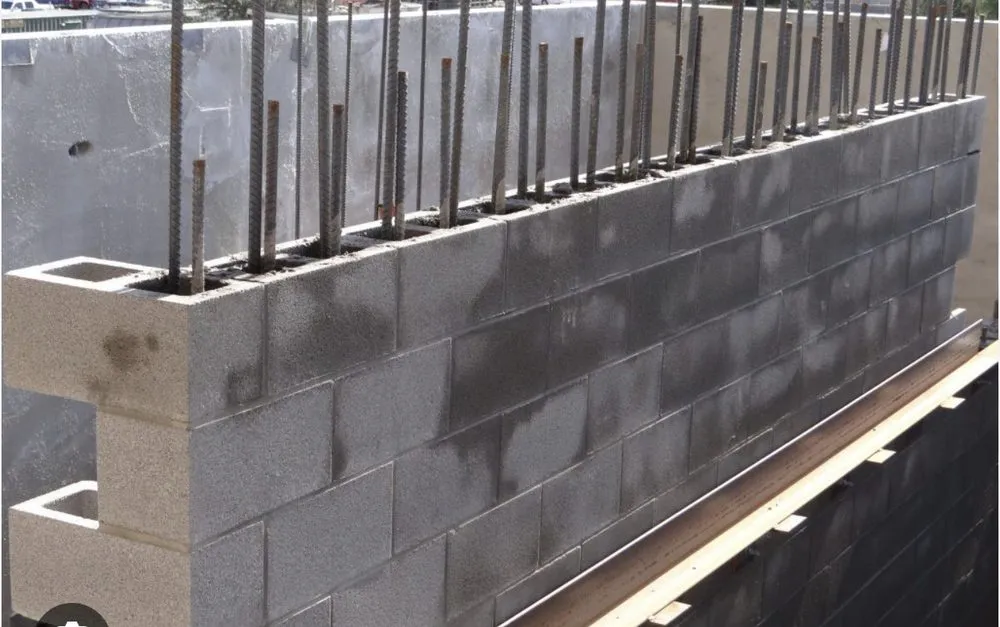 Slide of David Criollo Construction