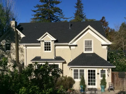 David Horn Roofing & Construction Logo