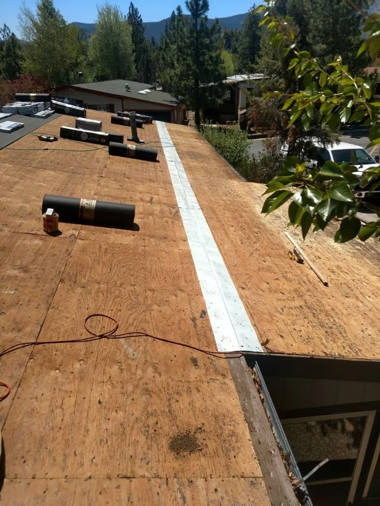 Reliable roof installation in Sugarloaf, CA by David Quijas Roofing
