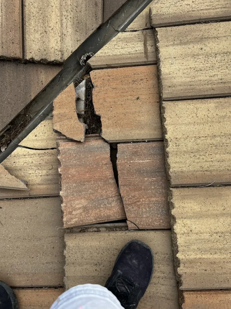 Slide of David Roofing & Gutter Repair