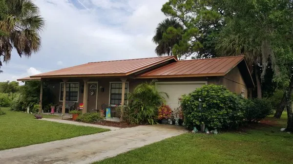 David Swihart Roofing Logo