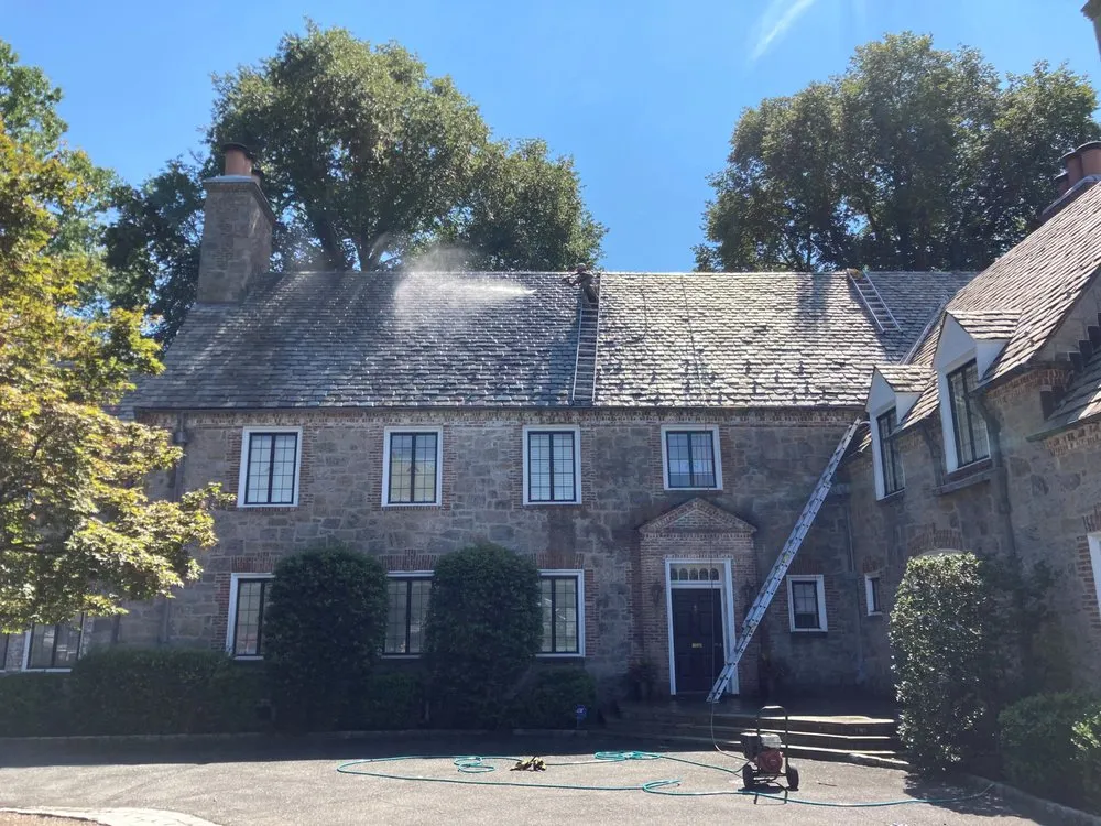 Slide of David's Roofing and Restorations