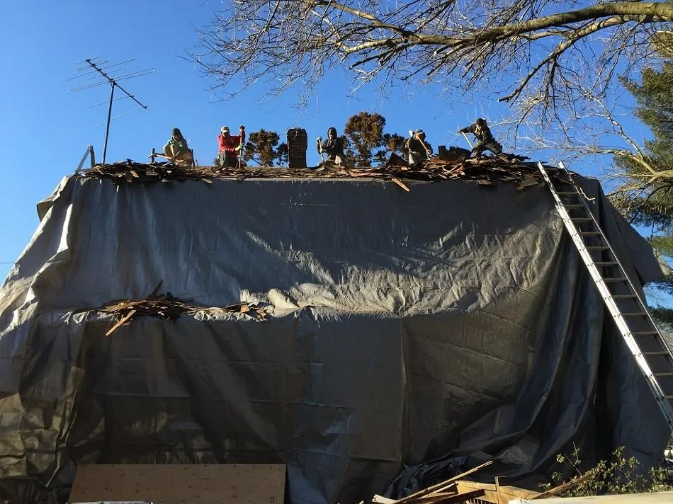 Slide of Davi's Construction & Seamless Gutters