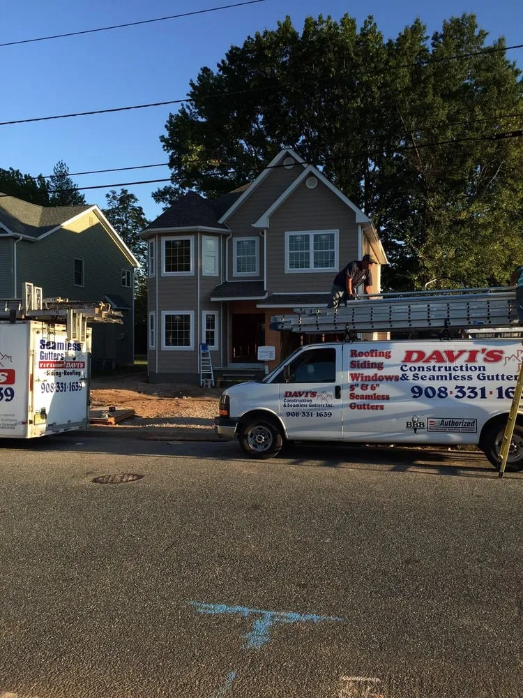 Slide of Davi's Construction & Seamless Gutters