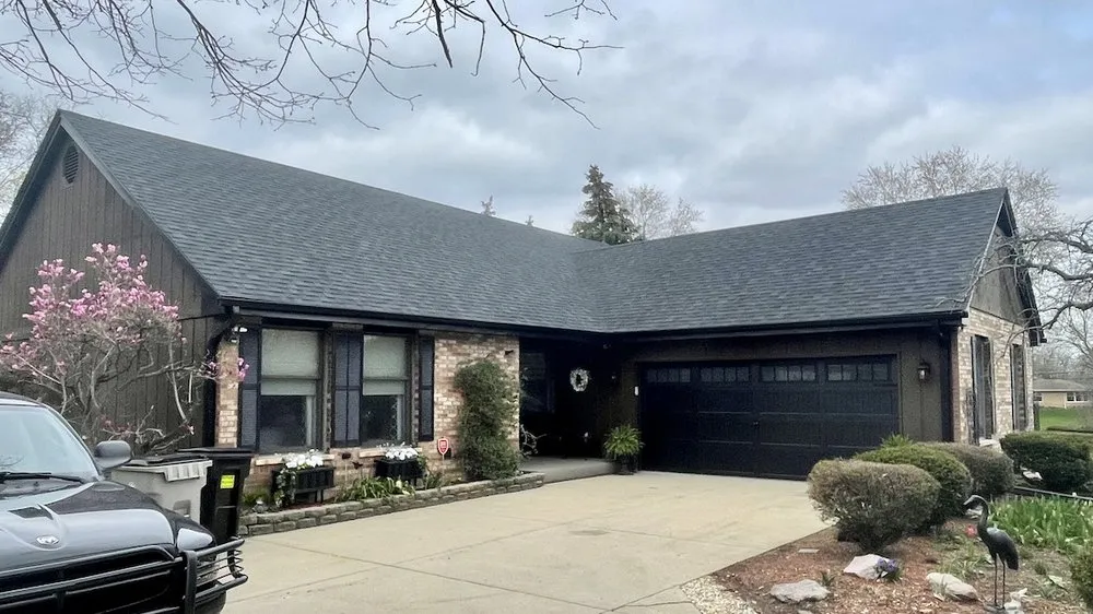 Slide of Davis Roofing & Construction