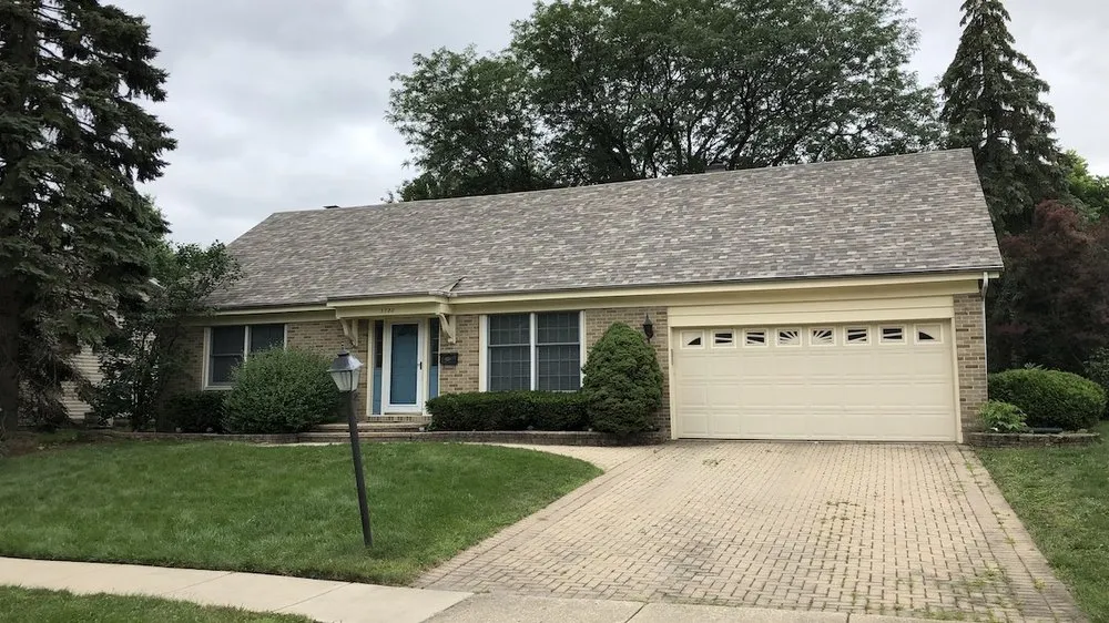 Slide of Davis Roofing & Construction