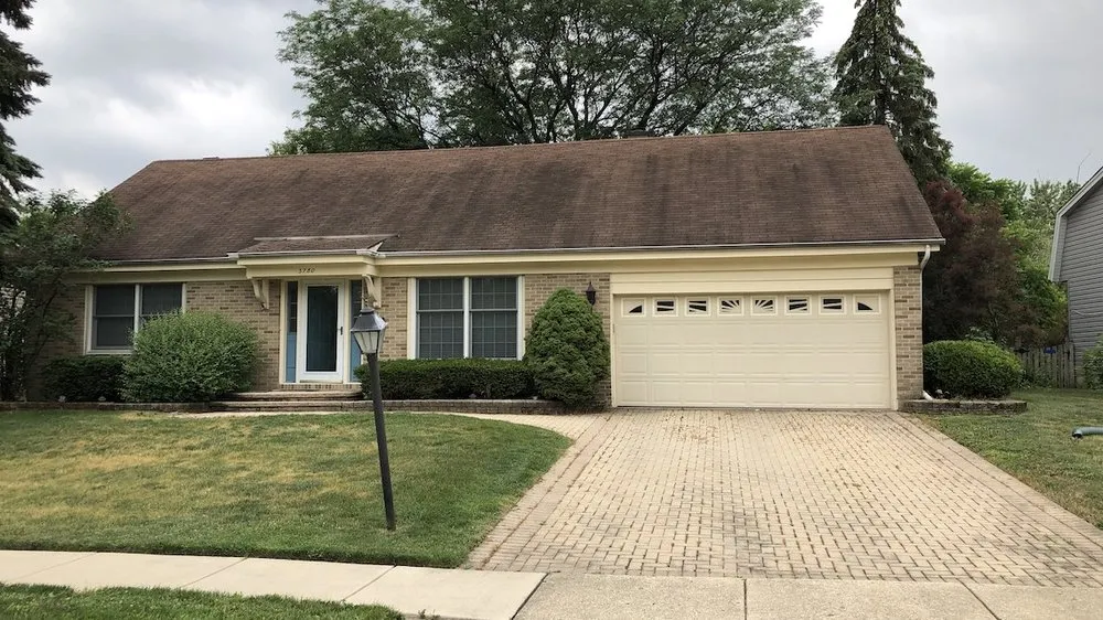 Slide of Davis Roofing & Construction