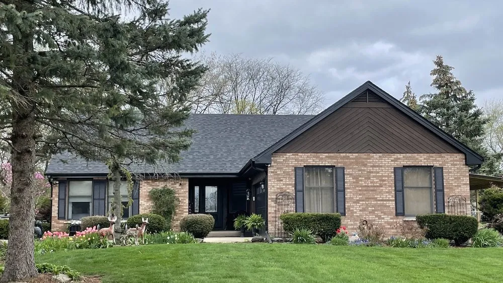 Slide of Davis Roofing & Construction