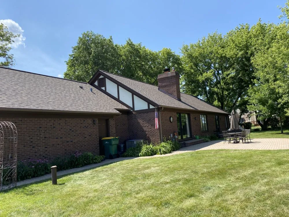 Slide of Davis Roofing & Construction