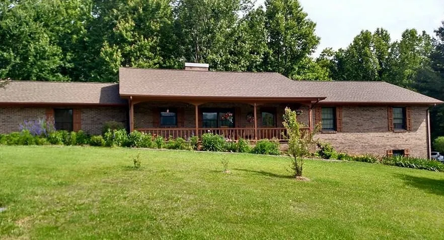 Slide of Davis Roofing