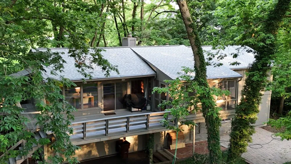 Slide of Davis Roofing Enterprises