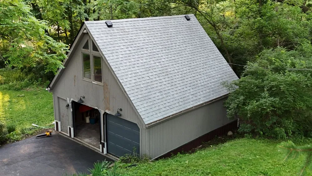 Slide of Davis Roofing Enterprises