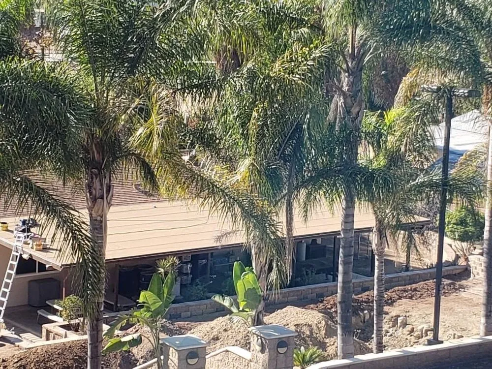 Slide of Davis Roofing