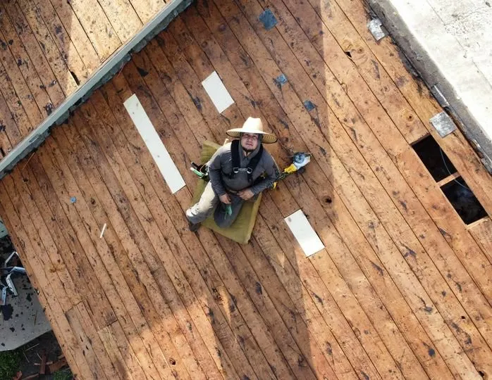 Slide of Davis Roofing Solutions