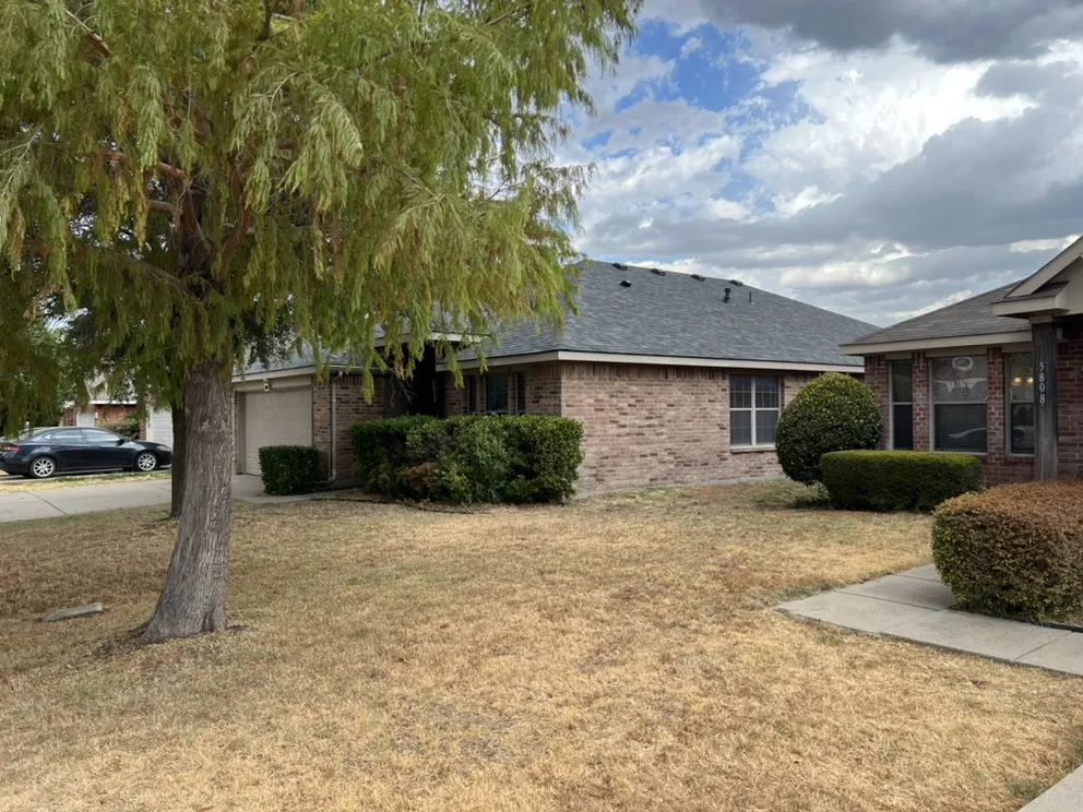 Slide of Davis Roofing Solutions