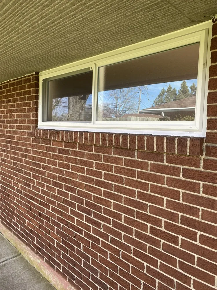 Slide of Dayton spouting & siding