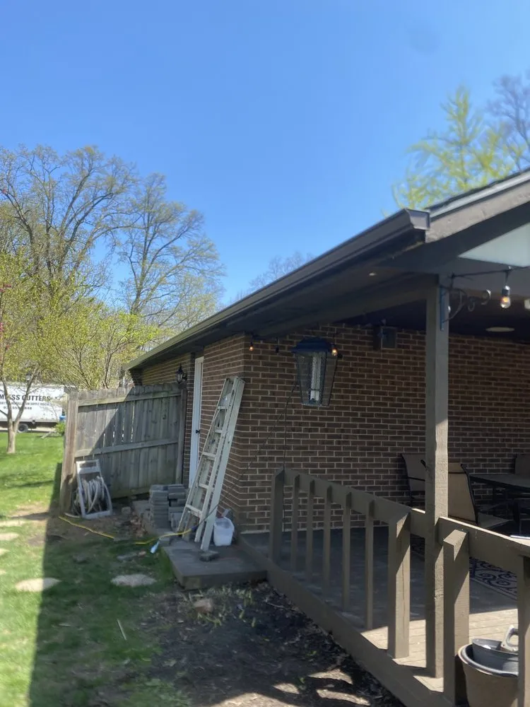 Slide of Dayton spouting & siding