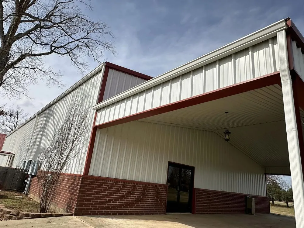 Slide of D&B Contractors