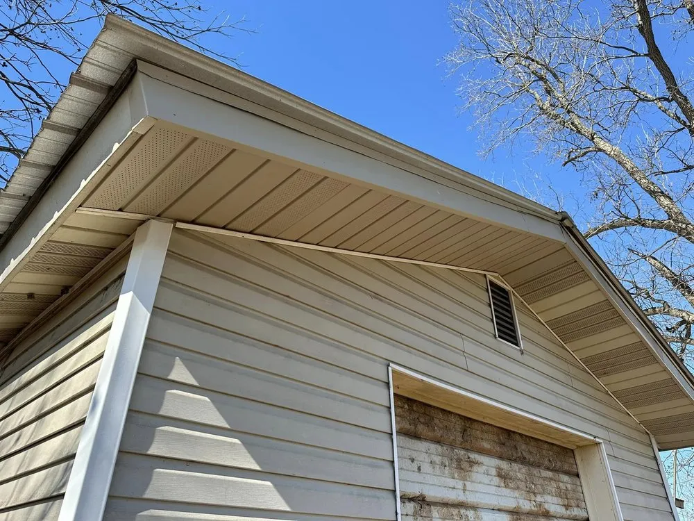 Slide of D&B Contractors