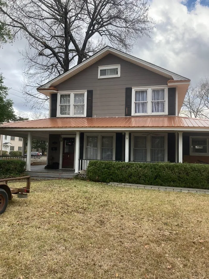 Slide of DB roofing services