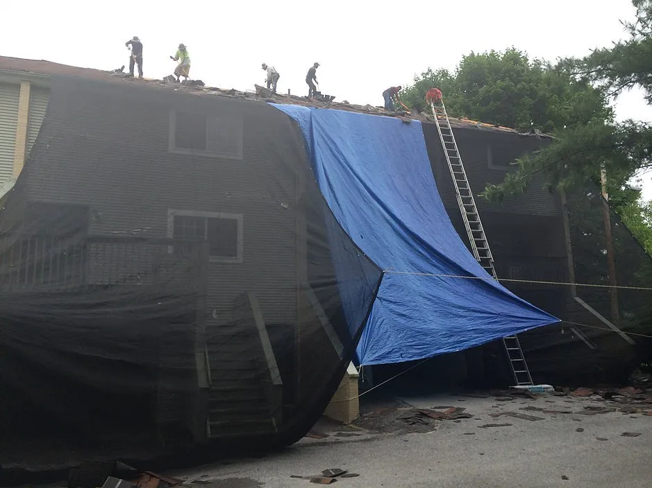 Slide of DBI Roofing & Siding