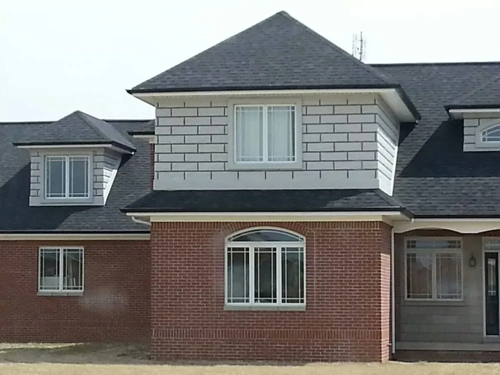 Top-rated shingle roofing service for homes across Summitville, IN - DC Contracting