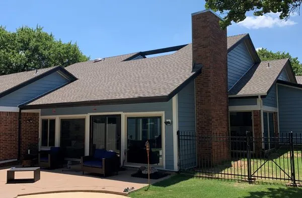 D&C Custom Homes Logo