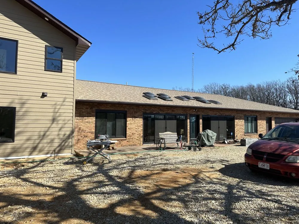 Local roof installation same-day service across Newburg, MO - D&C General Contractors