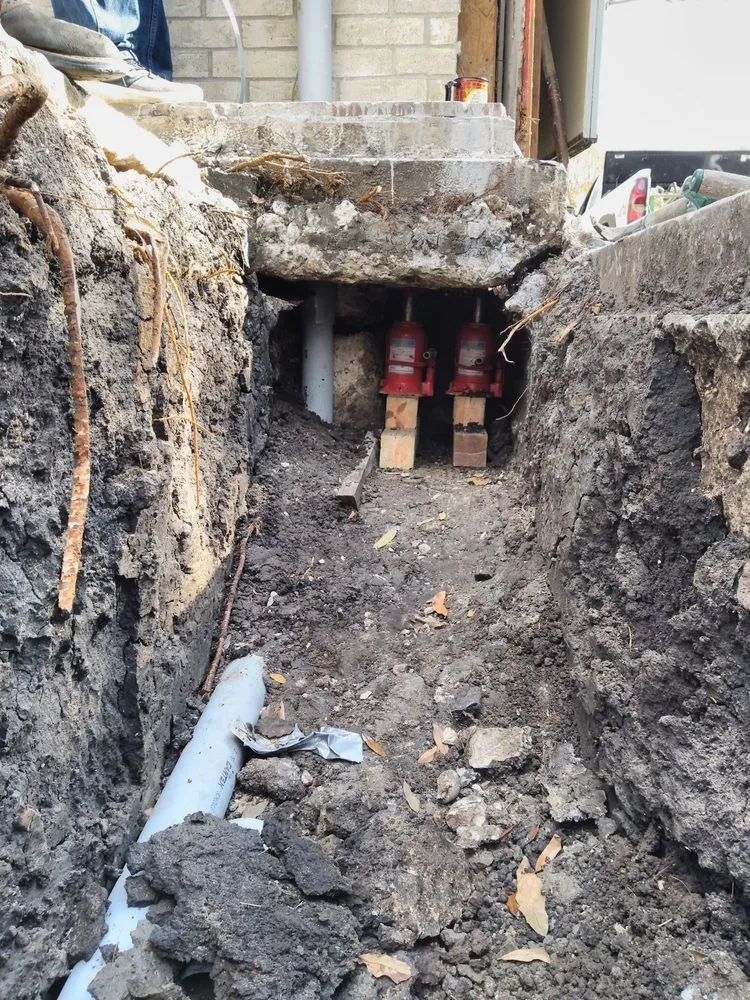 Slide of Dc House Leveling