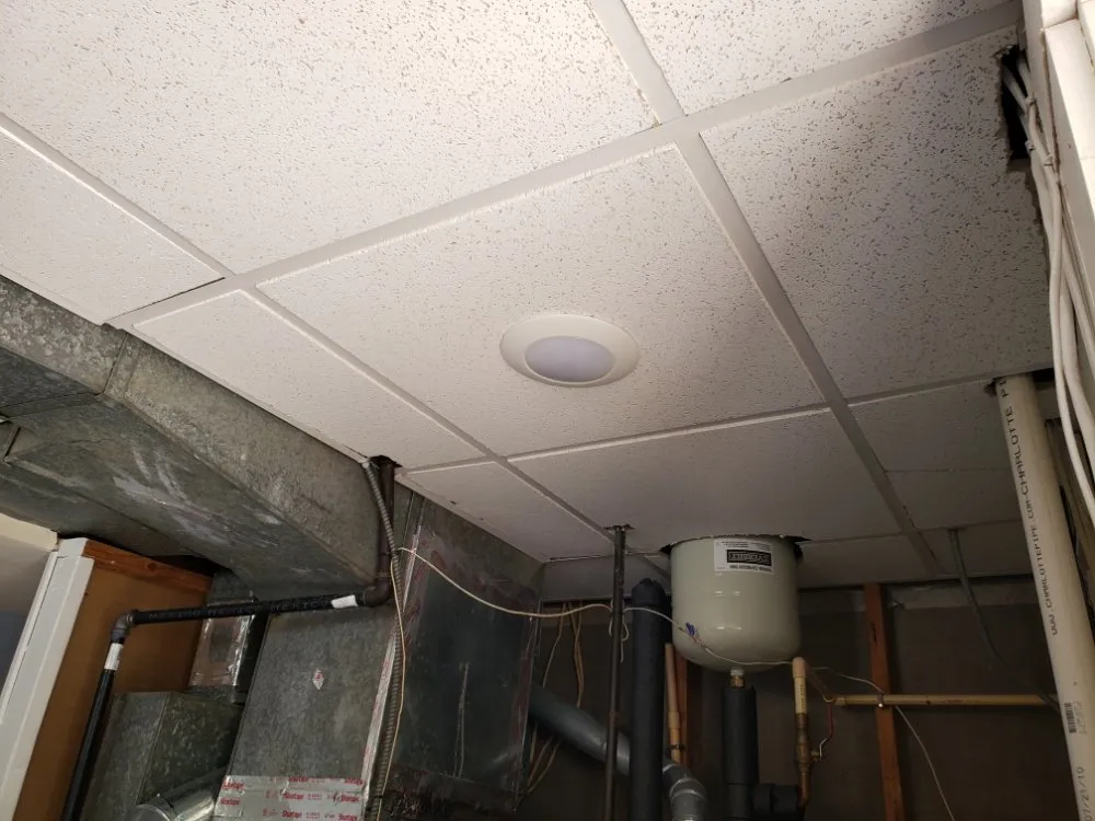 Slide of DC Metro Installation  And Dismantle